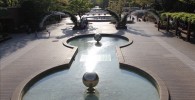フラワーガーデンの噴水広場
